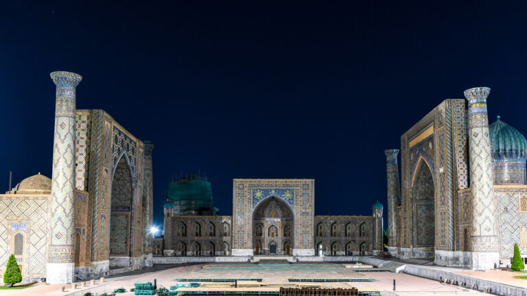 uzbekistan wakacje
